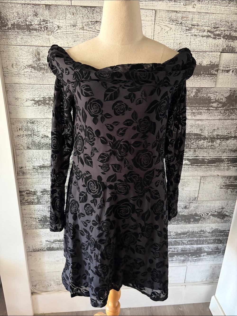 NWT Wild Fable Off-Shoulder Black Floral burn out Velvet Dress